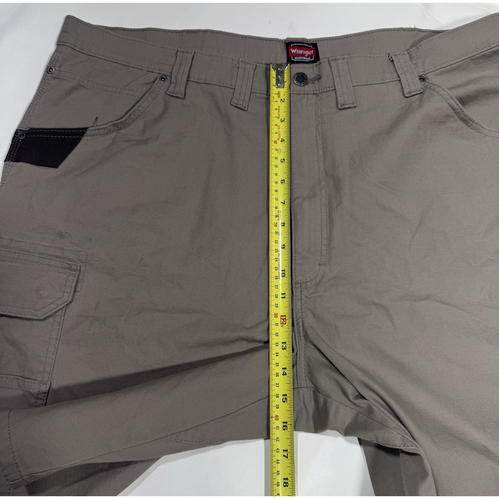 Wrangler Workwear cargo shorts heavy duty outdoor ripstop Men’s Size 42 - Picture 11 of 15